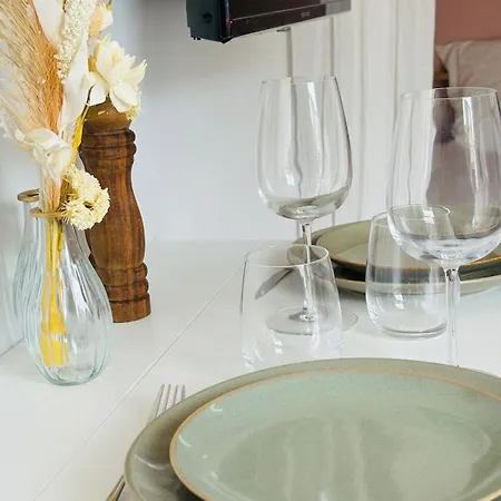 L Atelier - Near Hospital Centers דירה